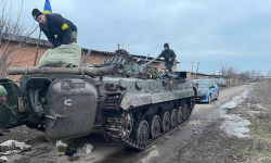 Cum ajută sateliții lui Elon Musk la distrugerea tancurilor și camioanelor rusești pe timpul nopții