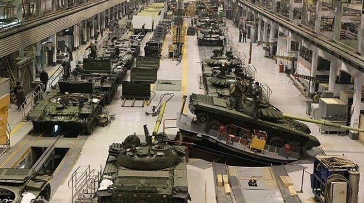 Upercuturi devastatoare pentru tanchiștii lui Putin! Uzinele și-ar fi oprit producția blindatelor din lipsă de piese