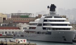 Super iahturile oligarhilor ruși au fost confiscate. Un vas de croazieră de 600 milioane $ aparține șefului Rosneft