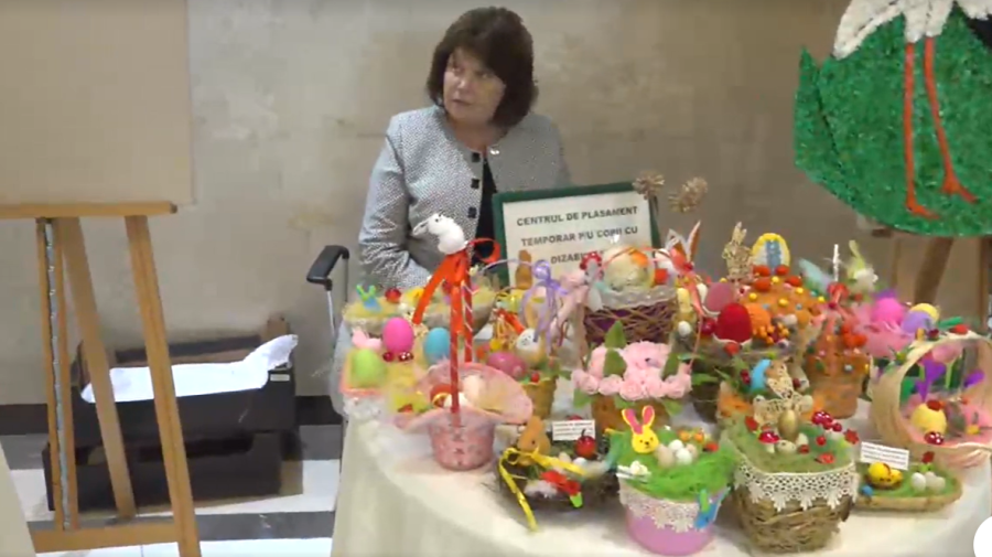 Parlamentarii nu s-au prea grăbit să facă cumpărături la Târgul Pascal organizat în incinta instituției