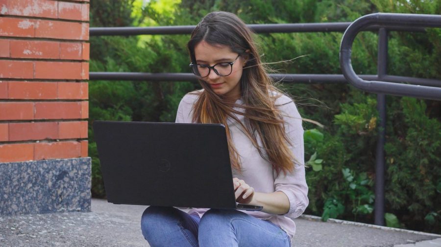 Femeile refugiate din Ucraina – angajate în Republica Moldova. În ce domenii activează