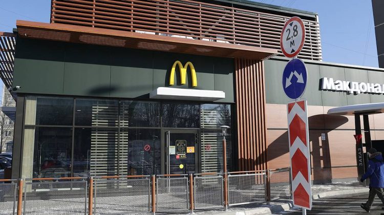 Listă actualizată: Companiile și mărcile străine care și-au suspendat activitatea și livrările către Federația Rusă