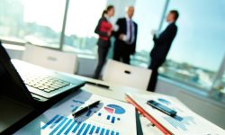 Cine este personajul misterios care a preluat conducerea imperiului de 80 de miliarde USD din universul criptomonedelor