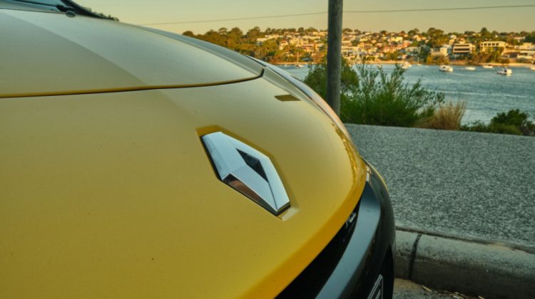 Renault ține cu dinții prețurile la mașini: Excludem reducerile