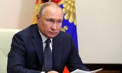 Iubita, precum şi fosta soţie a lui Putin au fost sancţionate de guvernul britanic