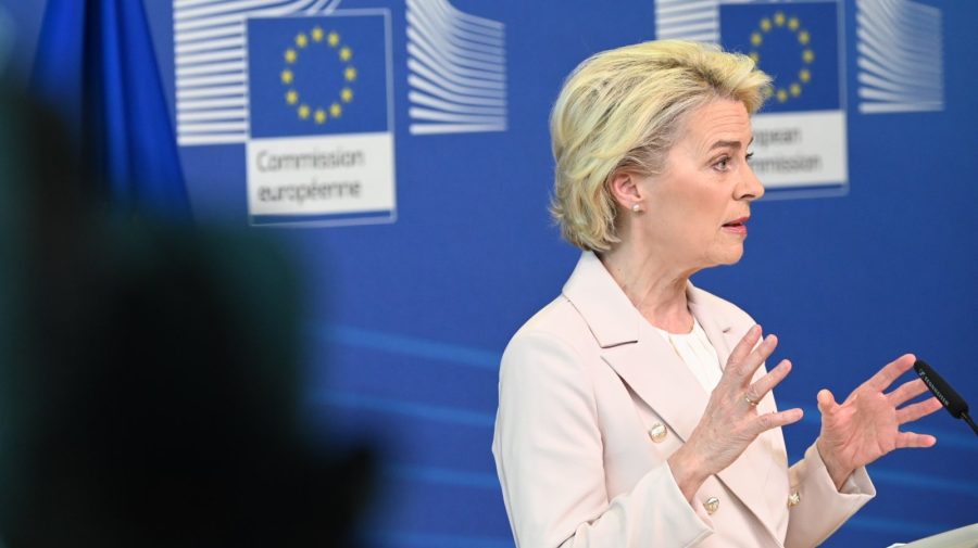 Ursula von der Leyen: Era combustibililor fosili din Rusia se va încheia