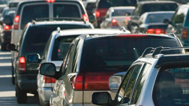 Războiul a prăbușit vânzările de automobile din Rusia. Scădere de aproape 60%