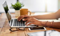 Cât câștigă un copywriter în Republica Moldova? Salariile sunt mult mai mici decât în alte țări