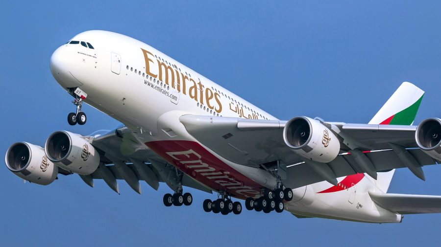 Revoluție la bord: Emirates introduce plata în criptomonede