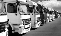 Comisia Europeană propune prelungirea acordurilor privind transportul rutier cu Ucraina şi Moldova
