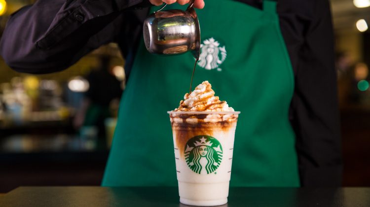 Starbucks pleacă din Rusia. Angajații ruși vor primi salarii încă șase luni