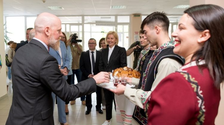 Women Hub Comrat și-a deschis ușile. Este primul centru de dezvoltare a abilităților digitale ale femeilor din Găgăuzia