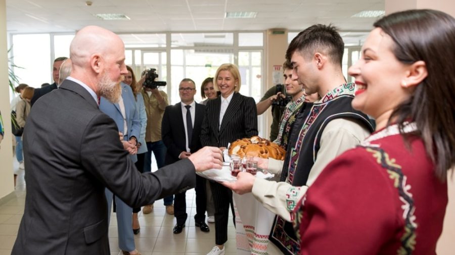 Women Hub Comrat și-a deschis ușile. Este primul centru de dezvoltare a abilităților digitale ale femeilor din Găgăuzia