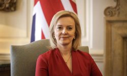 Cutremur în Guvernul englez! Premierul Liz Truss a demisionat