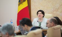 Salariul minim al angajaților din cadrul instituțiilor de învățământ, aflate la autogestiune se majorează. Cu cât