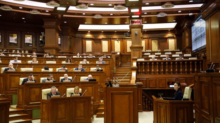 Bugetarii cu salarii mai mci de 3500 de lei vor beneficia de plăți compensatorii