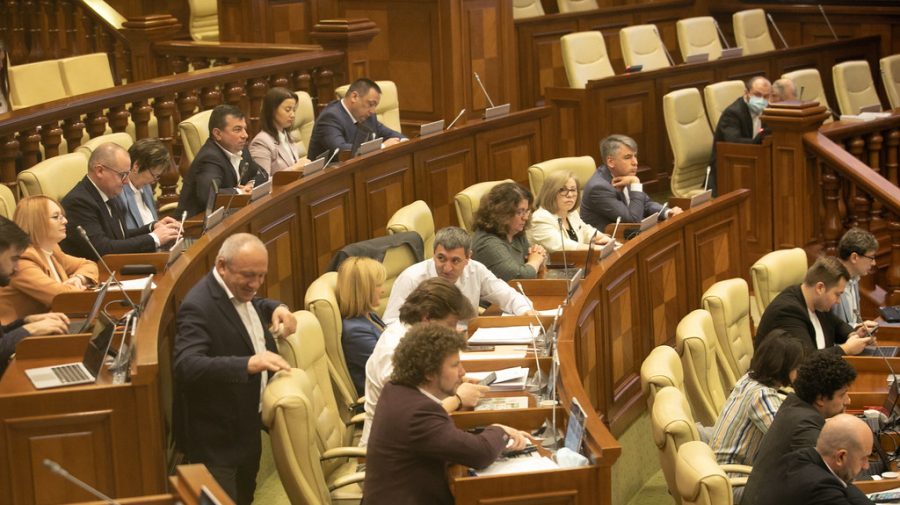 Mișcări tectonice la CNPF! Anunț bombă de la tribuna Parlamentului. Se schimbă legea