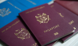 Fierbinte! Vin concediile. CSE obligă în regim de urgență Agenția Servicii Publice să cumpere blanchete de pașapoarte