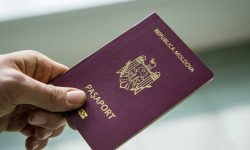 Pașapoarte mai ieftine și fără restricții pentru moldoveni. Cât costă acum perfectarea documentului