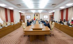 Nici un salariat din sectorul bugetar nu va avea leafă mai mică de 3500 de lei. Proiect de lege aprobat de Guvern