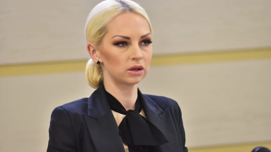 Pe bandă rulantă! După Șor și Tauber rămâne fără imunitate. Acuzată că a scos bani cu sacul împreună cu Șor