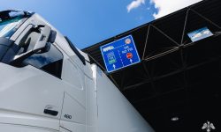 Informații utile pentru transportatori. Posturile vamale de la frontieră prin care pot trece camioanele goale