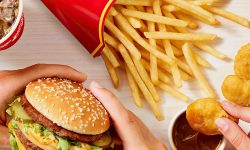 Boicotul consumatorilor McDonald’s: Mănâncă acasă! Compania, afectată de scăderea vânzărilor din ultimii patru ani