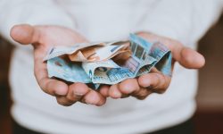 Câți bani proprii au băncile? Instituția financiară cu cele mai mari fonduri proprii