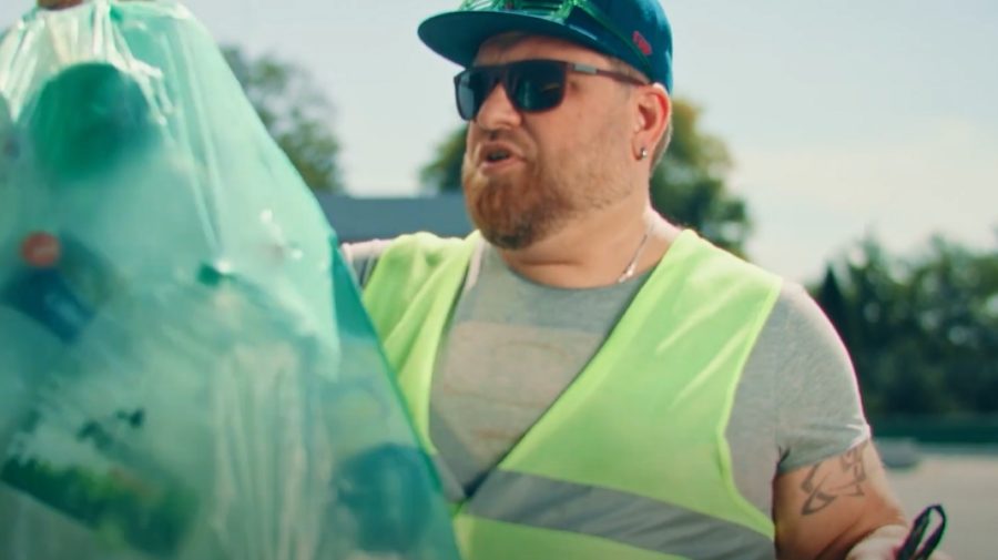 (VIDEO) „Vrem să colectăm o mie tone de deșeuri în fiecare lună”: La Chișinău a fost lansată campania #eusortez