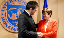 Record – FMI a acordat împrumuturi de 140 de miliarde de dolari ţărilor care se confruntă cu dificultăţi economice