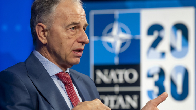 Moldova îi scapă lui Putin printre degete. Ce se întâmplă cu NATO și neutralitatea Chișinăului