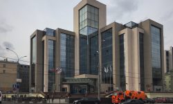 Imperiul Lukoil se vinde la preț de fier vechi – reduceri de 70% pentru activele rusești