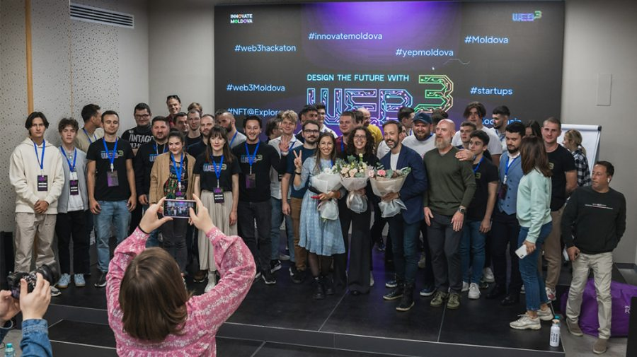 FOTO Trei echipe din Moldova vor face mentorat pe subiectul Web3, NFT și Blockchain cu experți din SUA