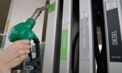 ANRE anunță prețurile la carburanți pentru weekend. Cât va costa benzina și motorina
