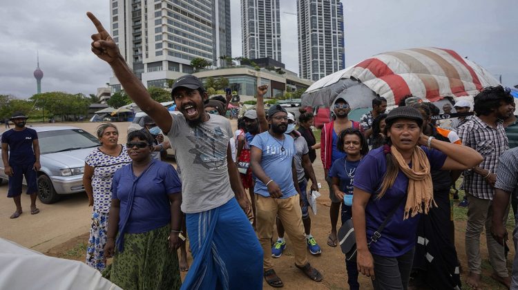 Sri Lanka va primi un împrumut de aproape 3 miliarde de dolari de la FMI. Țara este pe marginea prăpastiei