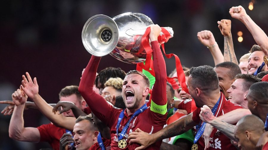 Clubul de fotbal Liverpool a fost scos la vânzare. Cât valorează