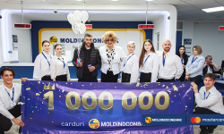 Moldindconbank l-a surprins printr-un show-surpriză și premii pe deținătorul cardului cu numărul 1 000 000
