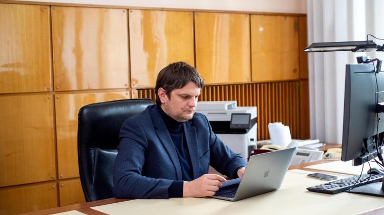 Se ieftinesc autorizațiile pentru transportul rutier de marfă. Au fost publicate noile prețuri