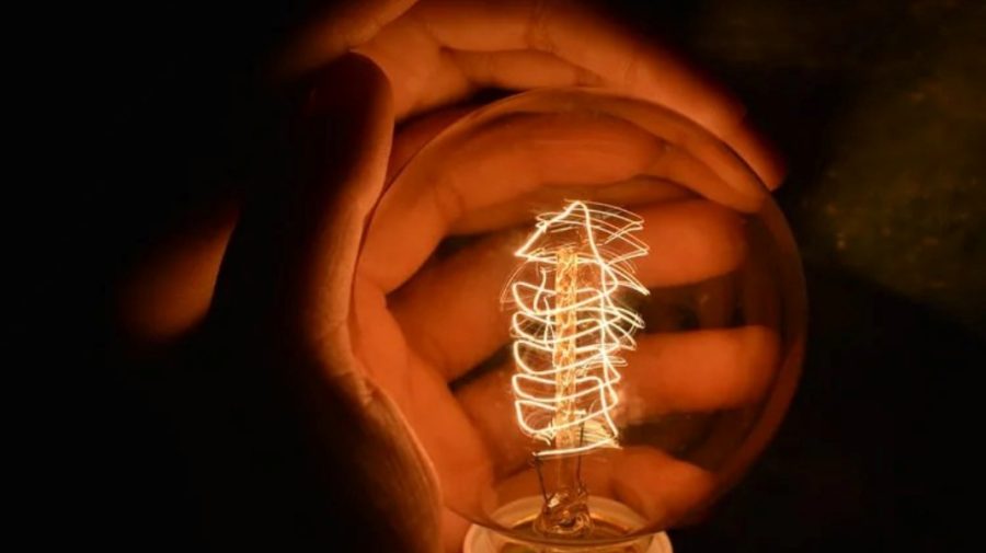 Ţara care se scufundă în beznă. Criza economică a explodat, iar acum milioane de oameni au rămas fără curent electric