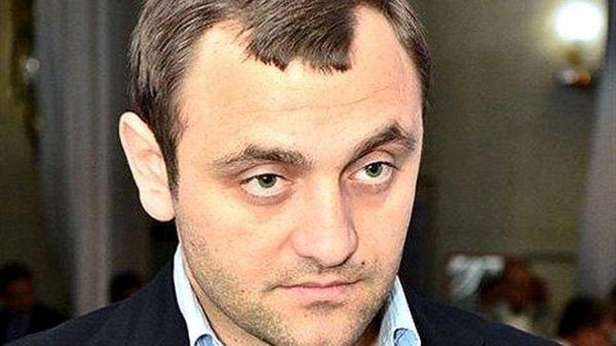 Interlopul pregătit de Kremlin pentru a-l domoli pe noul adversar al lui Putin. Planul Moscovei