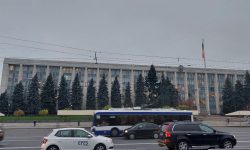 Munteanu scoate așii din mânecă! Ambasador la Reintegrare, expert OECD la Economie, economist de carieră la Finanțe