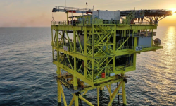 Grabă mare la scosul gazului din Marea Neagră şi transportul în Austria: conducta de 500 mil. euro, 40% gata într-un an