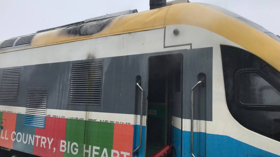 FOTO Cum arată trenul mistuit de flăcări la Sipoteni