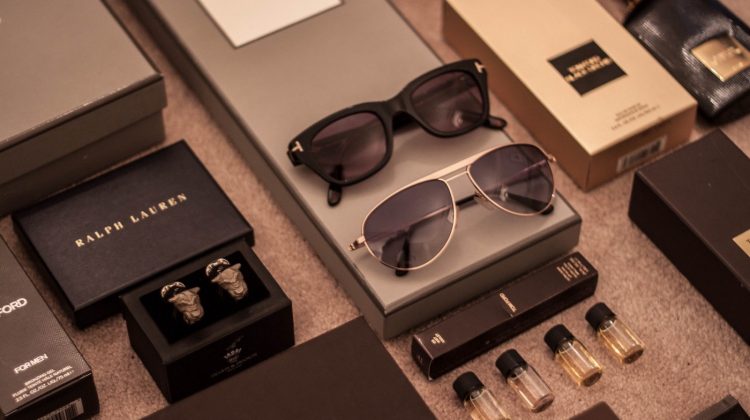 E criză, dar nu pentru toți! Bogații continuă să cumpere produse de LUX