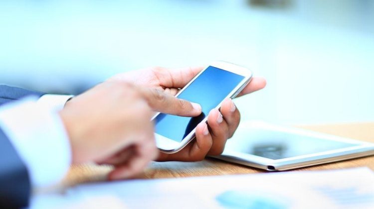 Moldovenii preferă internetul mobil. Creștere de 27% în trimestrul trei