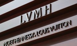 TOP 5 companii de LUX. În 2021 au însumat 49% din vânzările globale