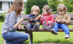 Ungaria va scuti de impozitul pe venit mamele cu vârsta sub 30 de ani