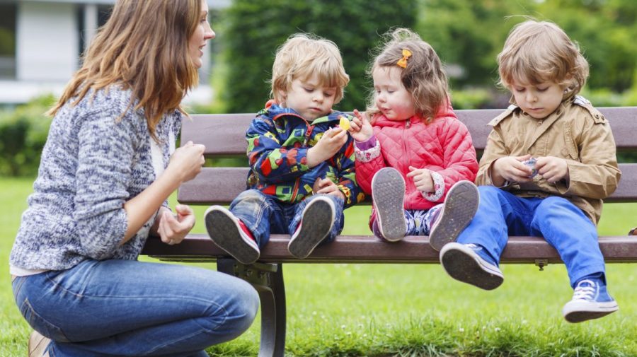Ungaria va scuti de impozitul pe venit mamele cu vârsta sub 30 de ani