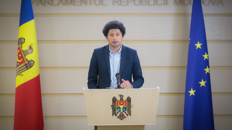 Deputatul Marian intră adânc în pâinea bancherilor! Se ocupă de experiența moldovenilor la transferul banilor