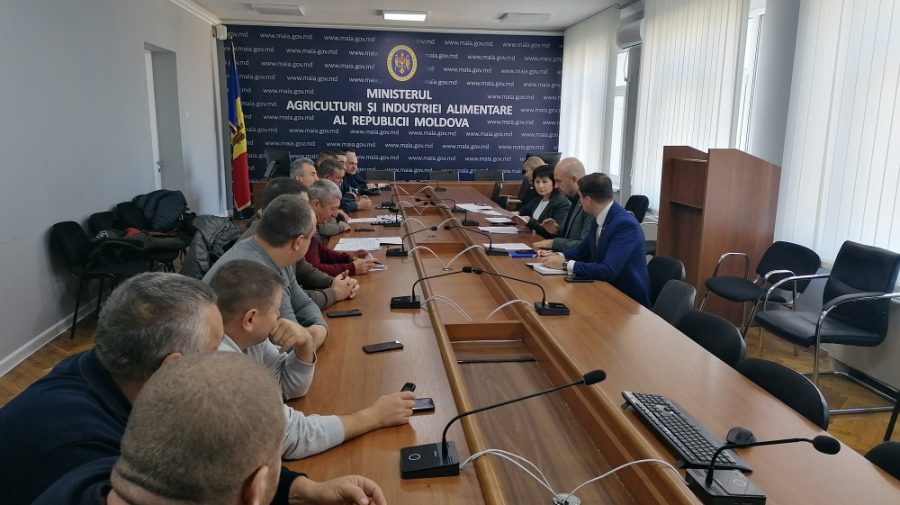 Fermierii moldoveni vor mai mulți bani de la UE